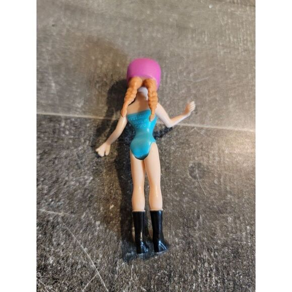 Mattel 2009 Frozen Princess Anna doll toy figure Disney - Picture 3 of 4